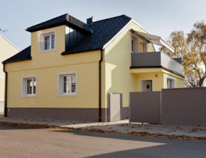 Отель Ferienhaus Burgenland  Мёнххоф
